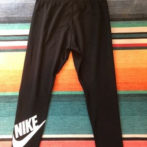 Black Nike Leggings